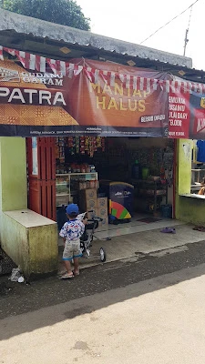 Toko adit karang tengah