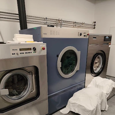 Karin4 Laundry