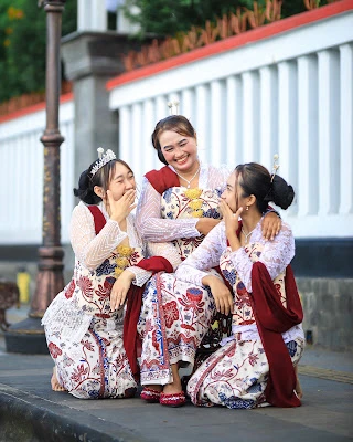 Studio foto & sewa baju adat Purwokerto - Lacek projek