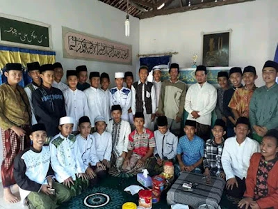 Pondok Pesantren Hidayatul Mubtadiien Rejodadi