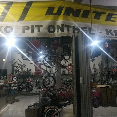 "Bengkel Sepeda Ontel"