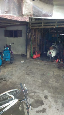 Kathung bengkel vespa