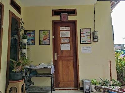 Bidan Heni & Tanaman Hias