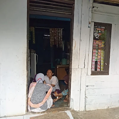 Warung Pak Budi