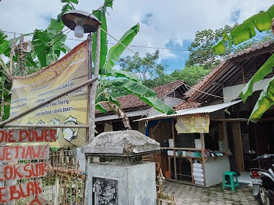 Warung Jajanan Teh Nur