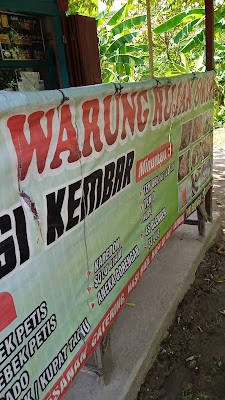 Warung gorengan, tahu masak, karedok, soto