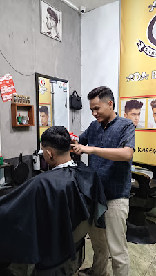 ADA BARBERSHOP KARANGKLESEM