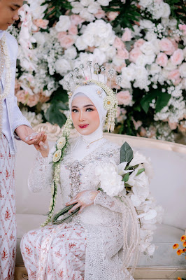 Alda Makeup & Rental Camera