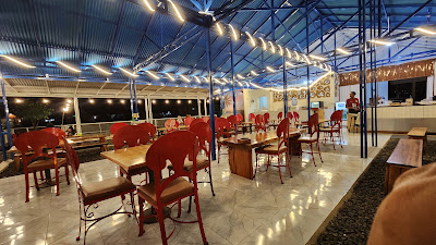 AMOELOE CAFE AND RESTO
