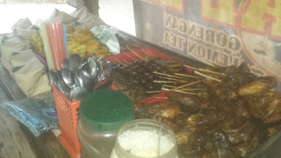Angkringan Cengkreng & bakso antik 9