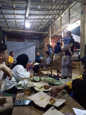 Angkringan "Eling Eling " - Lik Slamet