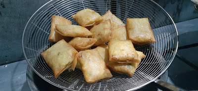 ANGKRINGAN LEMBUR KURING