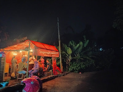 ANGKRINGAN SERIZ SUTAN ENDOLITA