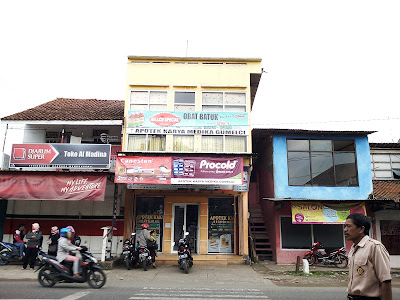 Apotek KMG Kesugihan