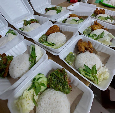 Ayam & Bebek Penyet Sambel Ijo