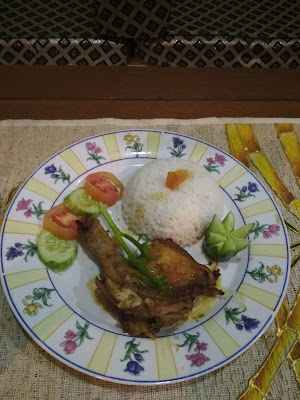 Ayam dan Mie Bakar