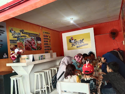 AYAM GEPREK JUTEK