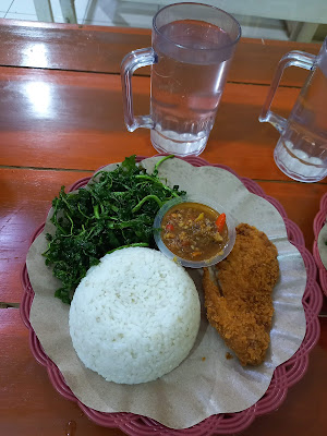 Ayam Gepuk Pak Gembus Kroya