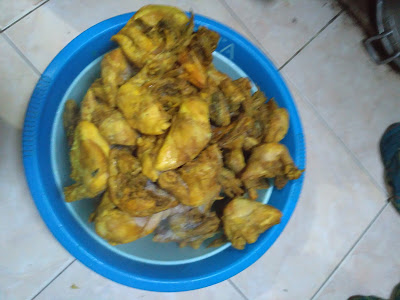 Ayam Goreng BU TIN Menerima PESANAN