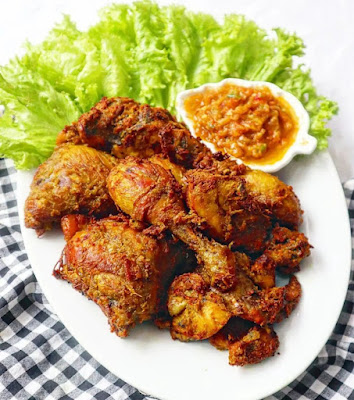 Ayam Goreng Dapur Mama Gavin