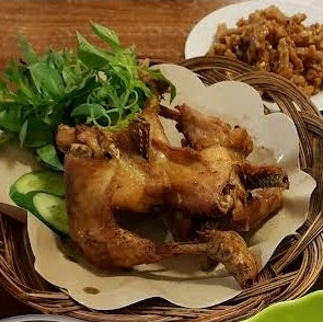 Ayam goreng kremes Sri ngapak