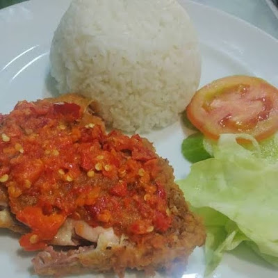 Ayam Goreng Mboke