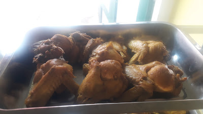 Ayam Goreng Nyuprek Mami Uti