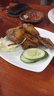 Ayam Goreng Pajengsari