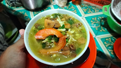 Ayam Penyet dan Soto "OISHII"