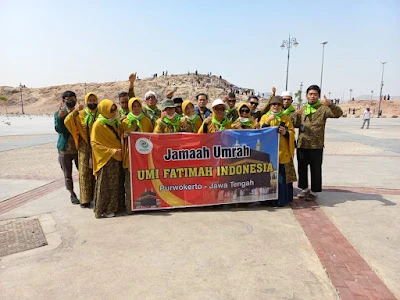 Umi Fatimah Tour & Travel