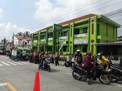 MTs Ma'arif NU 1 Jatilawang