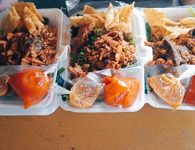 Mie Ayam Teh Rusmi