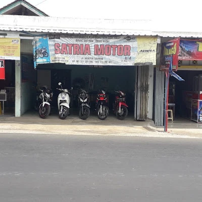 Homebase Garasi Besi Tua