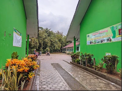 SMK Ma'arif NU Kedungreja