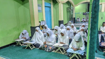 PONDOK PESANTREN RADEN FATAH