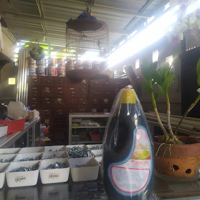 Toko "Warna Gemilang"