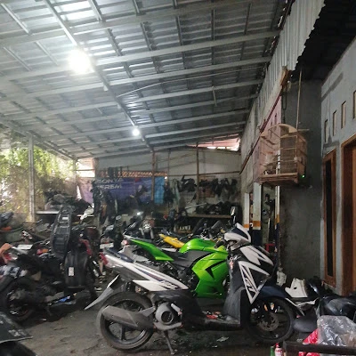 BENGKEL MOTOR KEVIN