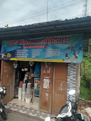 Kios Burung "Larasati"