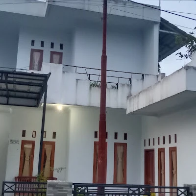 Klinik bersalin bidan dedah