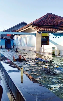 Kolam Renang Tirta Harapan