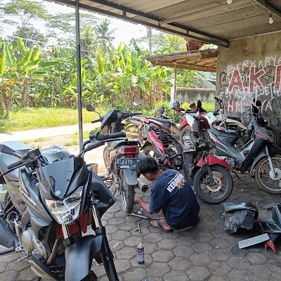 Bengkel ABAH KOWI ' LARIS MANIS'