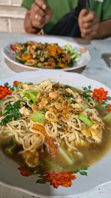 BAKMI & NASI GORENG SEDERHANA PAK PARSUM