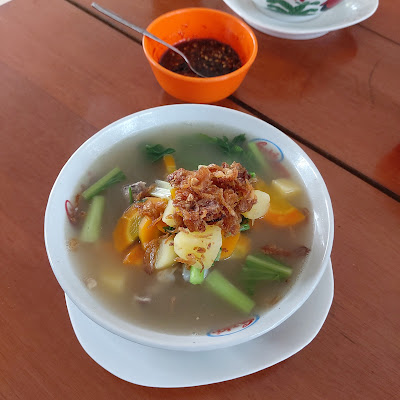 Bakmi Nyemek dan Sop Ayam Bu Trimo