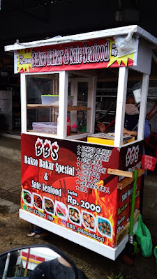 Bakso Bakar Spesial dan sate seafood