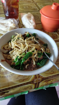Bakso dan mie ayam lotus mersi