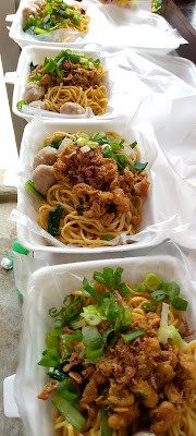 BAKSO DAN MIE AYAM MAMA OSY