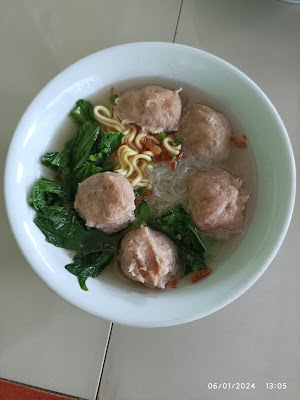 Bakso dan Mie Ayam "MANTUL"