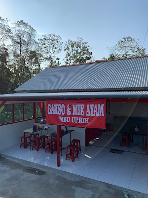 Bakso dan Mie Ayam Mbu Uprih