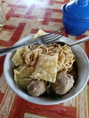 Bakso dan Mie Ayam Ojo Lali