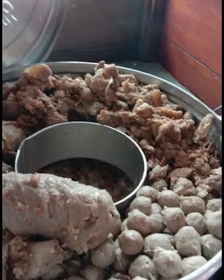 BAKSO DAN MIE AYAM TELNYAK BU IIN